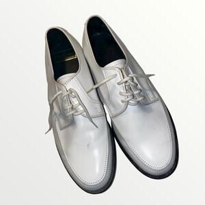 Stuart McGuire Men's shoes sz 7.5 Made in the USA white shoes NWOT